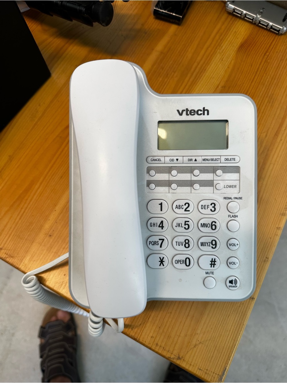VTech CD1153 Corded Speakerphone with Caller ID White